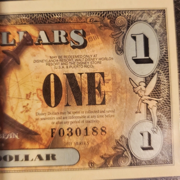 Disney's Pirates of the Caribbean Dollars Uncirculated A Set of 3 - Picture 3 of 7